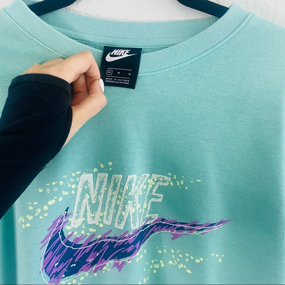 UO Nike Pullover Sweatshirt - Picture 7 of 8
